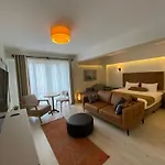 8 Hotel